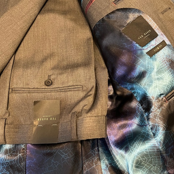 Men’s Ted Baker Suit - Picture 2 of 5